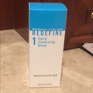 Rodan + Fields REDEFINE Daily cleanser